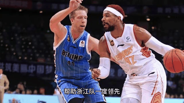 篮球场上的每一次对决都是惊心动魄的一幕！的简单介绍